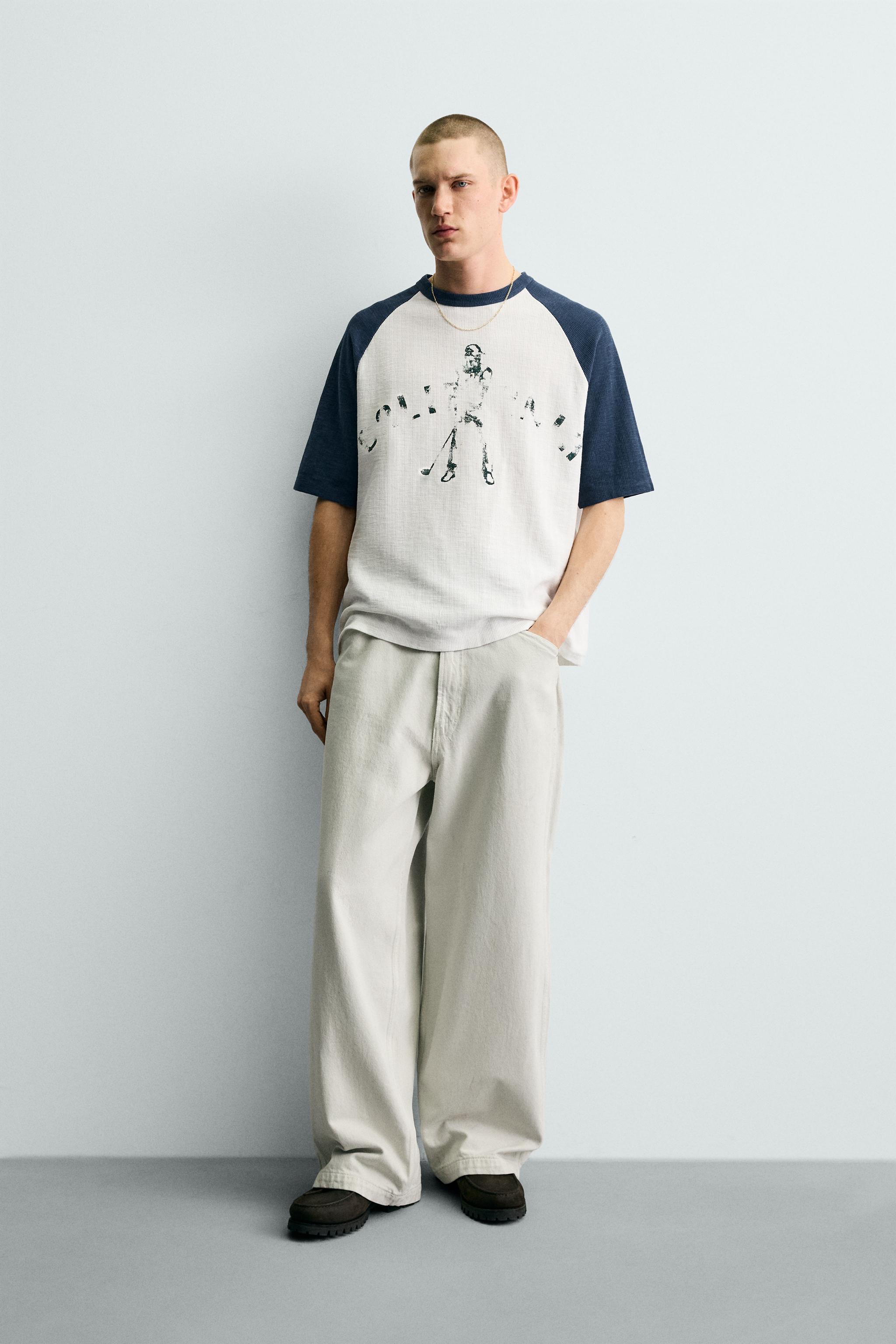 T-SHIRT EN MAILLE COLOR BLOCK IMPRIMÉ